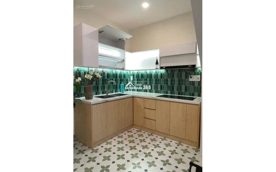 NHÀ ĐẸP GIÁ MỎNG –SÁT MT 3/2-Q10-HƠN 6 TỶ-5 Tầng-3PN